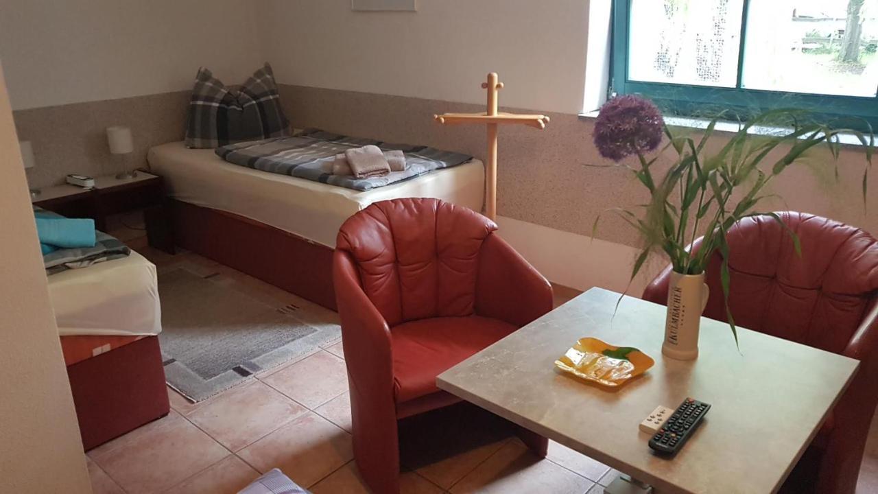 Apartment Im Gruenen Mit Anbindung Ans Zentrum Erfurt Dış mekan fotoğraf